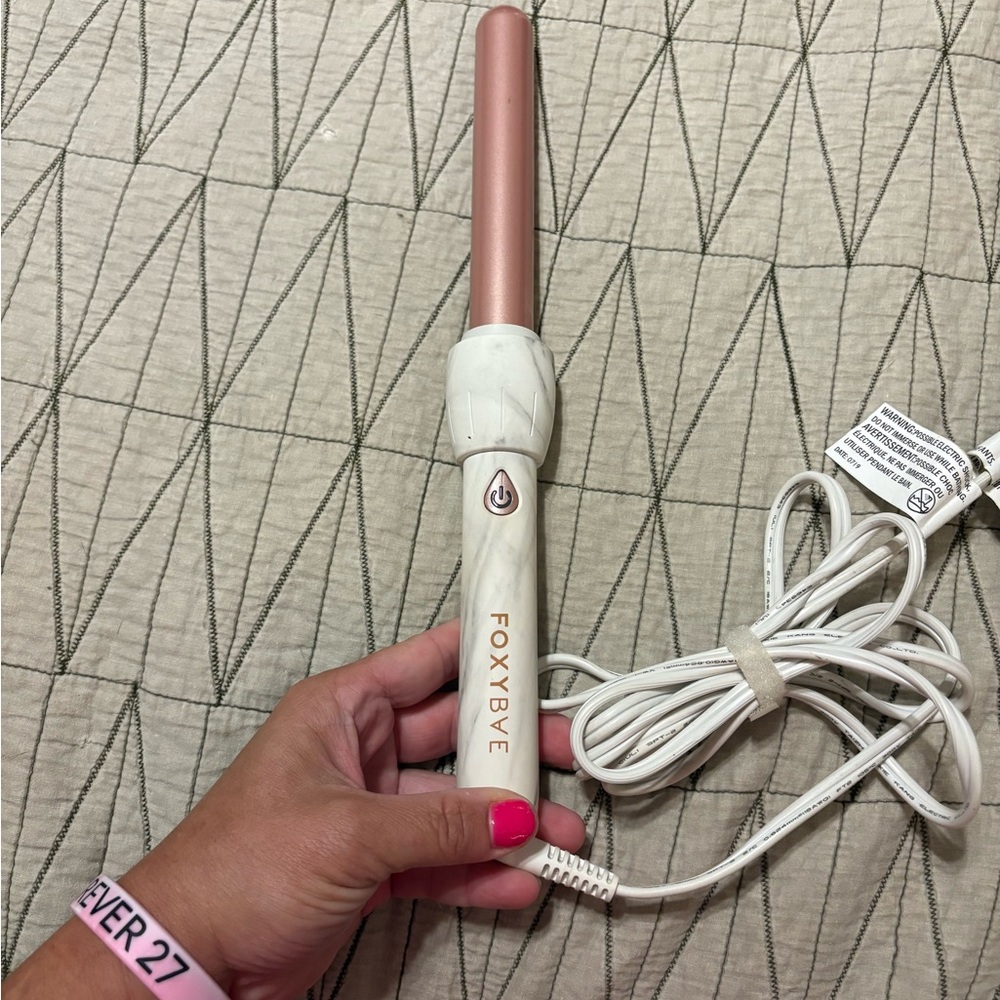FOXYBAE Rose Gold Curling Wand